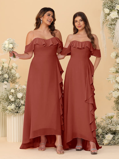 Robes de Demoiselle d'Honneur Ligne A/Princesse Décolleté Épaule Nue Bretelles Spaghetti sans Manches avec Volants