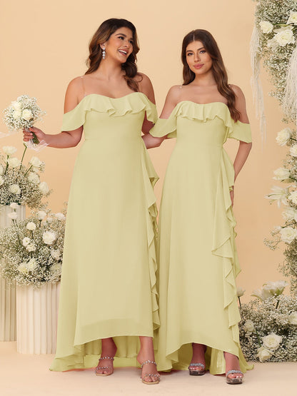 Robes de Demoiselle d'Honneur Ligne A/Princesse Décolleté Épaule Nue Bretelles Spaghetti sans Manches avec Volants