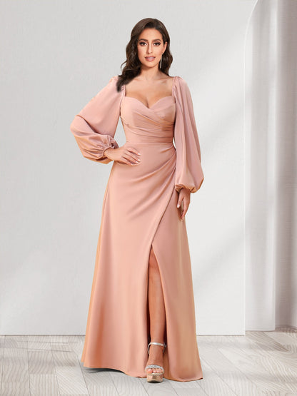 Robes de demoiselle d'honneur coupe trapèze/princesse, col cœur, manches longues, longueur au sol, froncées, avec fente latérale