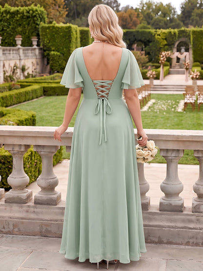 Robe de demoiselle d'honneur grande taille longue en mousseline, coupe trapèze/princesse, col en V, manches courtes, avec fente latérale