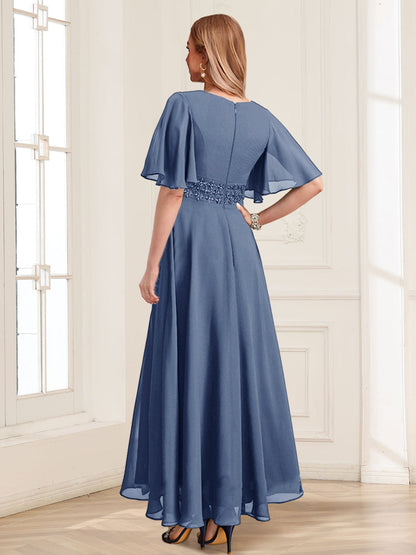 Robes de Mère de la Mariée Coupe A-Line/Princesse, Col en V, Manches Courtes, Volants