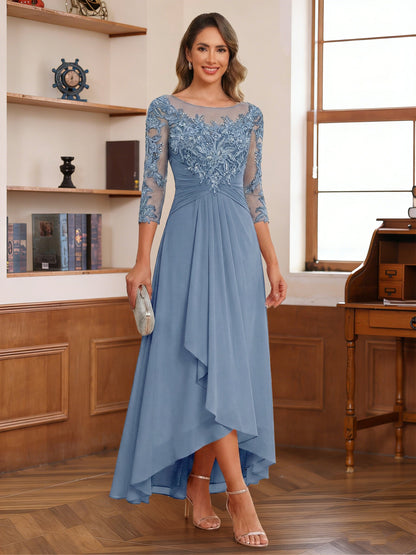 Robe de mère de la mariée, coupe trapèze/princesse, manches 3/4, longueur cheville, ornée d'appliqués et de dentelle