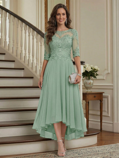 Robe de la mère de la mariée trapèze asymétrique, col rond, demi-manches, froncée avec appliqués