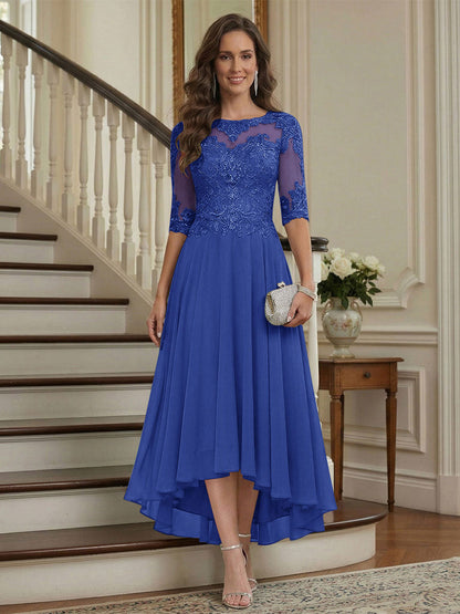 Robe de la mère de la mariée trapèze asymétrique, col rond, demi-manches, froncée avec appliqués