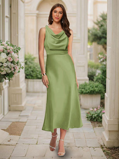 Robe de Demoiselled'Honneur Sirène/Trompette, Col Bénitier, Sans Manches, Longueur Thé, Froncée