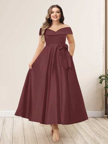 Robe de Soirée Longue Grande Taille, Coupe Trapèze/Princesse, Épaules Dénudées, Sans Manches avec Nœud Papillon