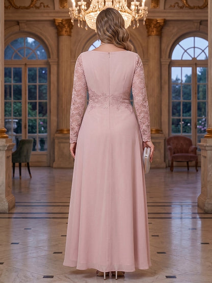 Robe Mère de la Mariée Grande Taille A-Ligne Col Rond à Manches Longues avec Fronces et Appliques