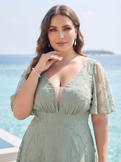 Robe de Demoiselle d'Honneur Grande Taille Ligne A/Princesse en Mousseline, Col en V, Demi-manches à Poches