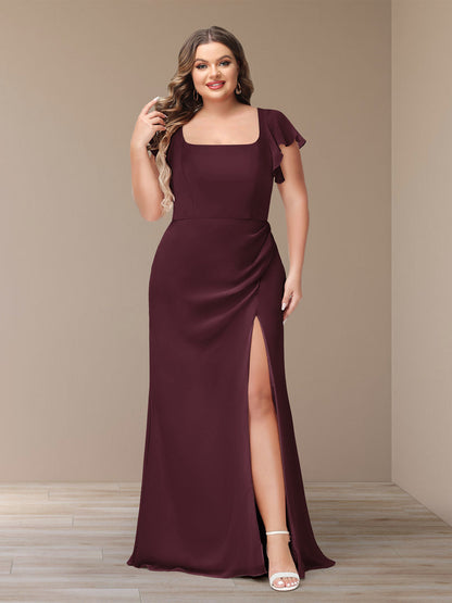Robe de Demoiselle d'Honneur Grande Taille En Mousseline à Manches Courtes et Fourreau/Colonne avec Côté Fendu