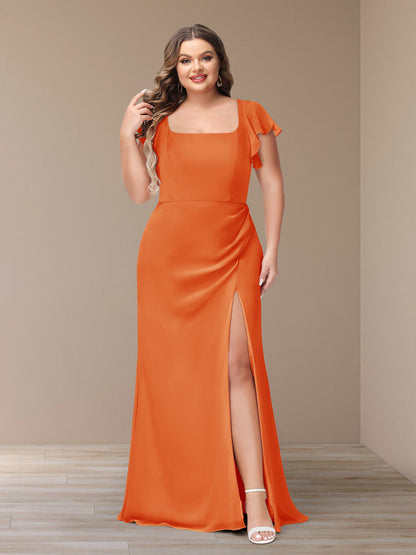 Robe de Demoiselle d'Honneur Grande Taille En Mousseline à Manches Courtes et Fourreau/Colonne avec Côté Fendu
