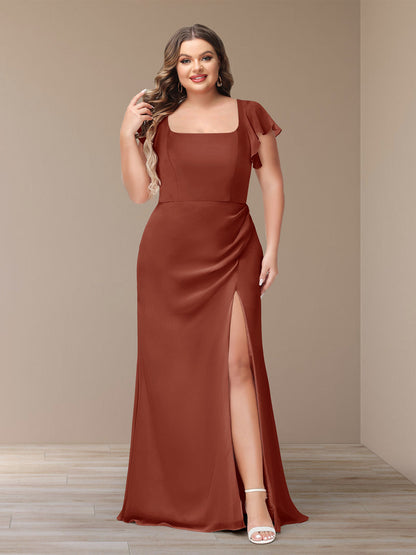 Robe de Demoiselle d'Honneur Grande Taille En Mousseline à Manches Courtes et Fourreau/Colonne avec Côté Fendu
