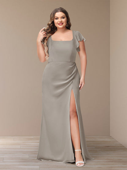 Robe de Demoiselle d'Honneur Grande Taille En Mousseline à Manches Courtes et Fourreau/Colonne avec Côté Fendu