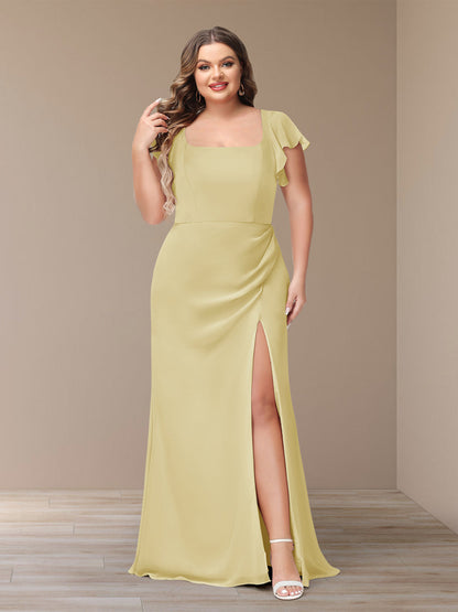 Robe de Demoiselle d'Honneur Grande Taille En Mousseline à Manches Courtes et Fourreau/Colonne avec Côté Fendu