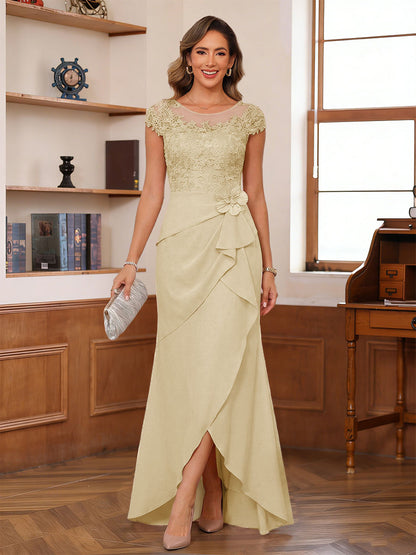 Robe de la mère de la mariée fourreau, col rond, manches courtes, dentelle et fleurs 3D