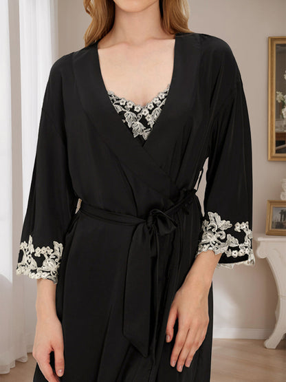 Ensemble de Peignoir Court à Bretelles Fines avec Broderie Florale pour Femmes