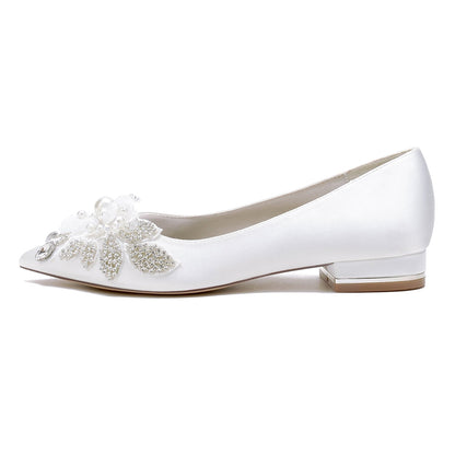 Chaussures de Soirée à Talon Plat et Bout Fermé En Satin de Soie pour Femmes avec Fleur Perles et Strass