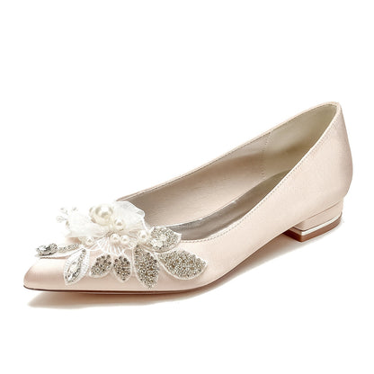Chaussures de Soirée à Talon Plat et Bout Fermé En Satin de Soie pour Femmes avec Fleur Perles et Strass