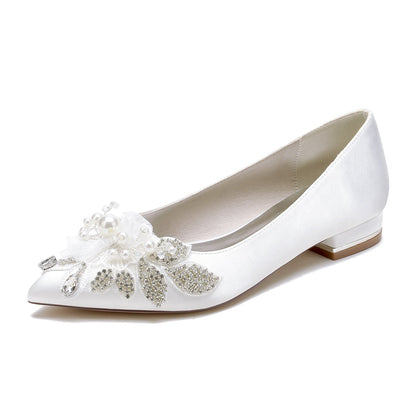 Chaussures de Soirée à Talon Plat et Bout Fermé En Satin de Soie pour Femmes avec Fleur Perles et Strass