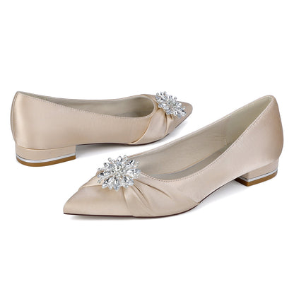 Chaussures de Mariage à Talon Plat et Bout Fermé en Satin de Soie Pour Femmes avec Strass