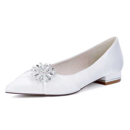 Chaussures de Mariage à Talon Plat et Bout Fermé en Satin de Soie Pour Femmes avec Strass