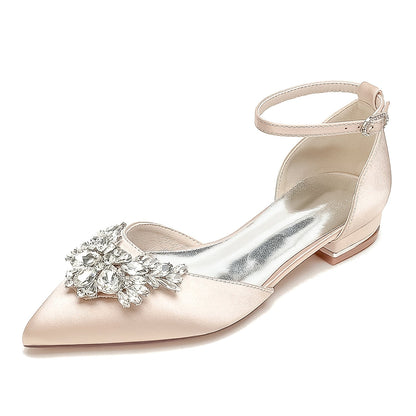 Chaussures de Soirée à Talon Plat et Bout Fermé En Satin de Soie pour Femmes avec Bride à la Cheville et Strass