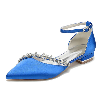 Chaussures de Soirée à Talon Plat et Bout Fermé En Satin de Soie pour Femmes avec Bride à la Cheville et Strass