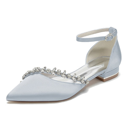 Chaussures de Soirée à Talon Plat et Bout Fermé En Satin de Soie pour Femmes avec Bride à la Cheville et Strass