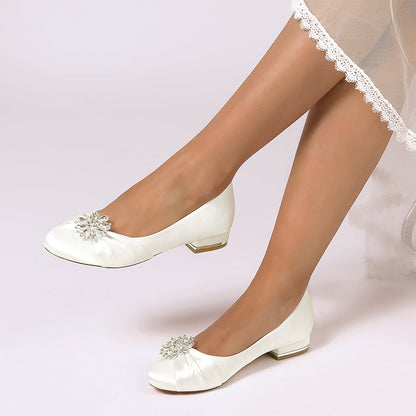 Chaussures de Soirée à Talon Plat et Bout Fermé en Satin de Soie et Strass Pour Femme