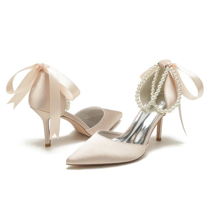 Chaussures de Mariage à Lacets et Talon Aiguille En Satin de Soie pour Femmes avec Bout Fermé et Bride à la Cheville et Perles
