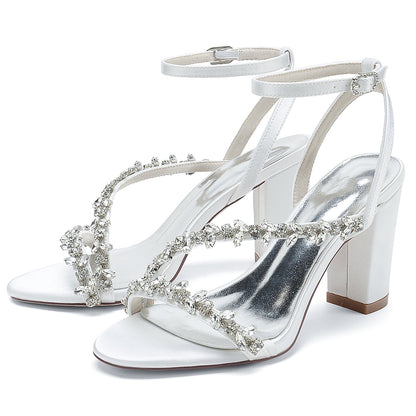 Chaussures de Soirée à Talon Épais et Bout Ouvert En Satin de Soie pour Femmes avec Bride à la Cheville et Strass