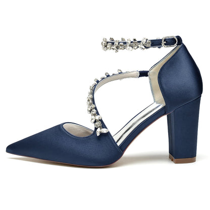 Chaussures de Soirée à Talon Épais et Bout Fermé En Satin de Soie pour Femmes avec Bride à la Cheville et Strass