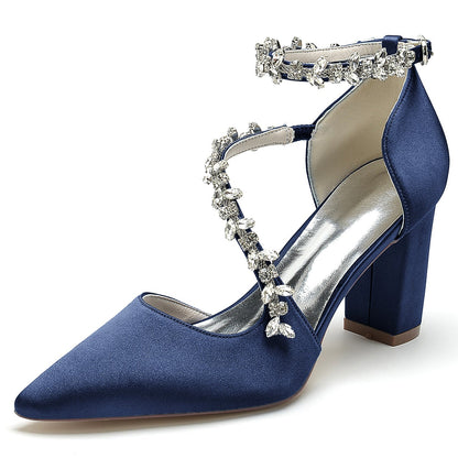 Chaussures de Soirée à Talon Épais et Bout Fermé En Satin de Soie pour Femmes avec Bride à la Cheville et Strass