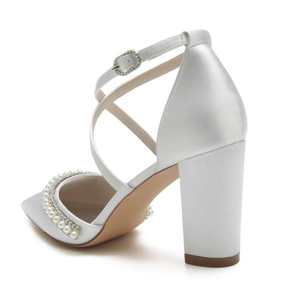 Chaussures de Mariage à Talon Épais et Bout Fermé En Satin de Soie pour Femmes avec Bride à la Cheville et Strass