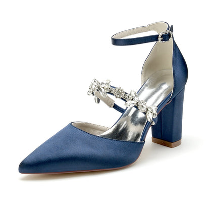 Chaussures de Mariage à Talon Épais et Bout Fermé En Satin de Soie pour Femmes avec Bride à la Cheville et Strass