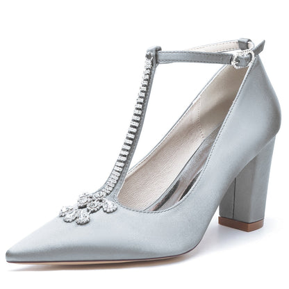 Chaussures de Soirée à Talon Épais et Bout Fermé En Satin de Soie pour Femmes avec Bride à la Cheville et Strass