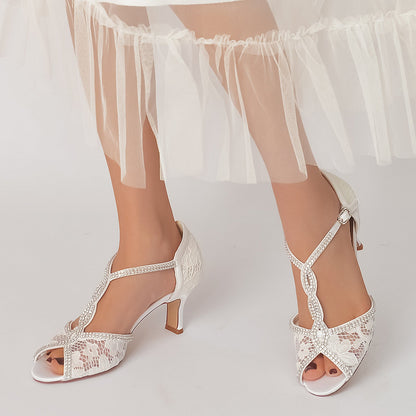 Chaussures de Soirée à Talon Bobine En Dentelle et Satin de Soie pour Femmes avec Bride à la Cheville et Strass