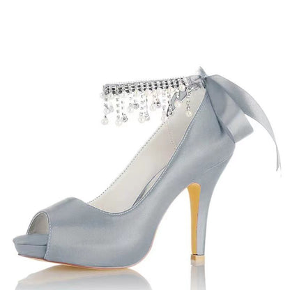 Chaussures de Mariage à Talon Aiguille et Bout Ouvert En Satin de Soie pour Femmes avec Bride à la Cheville et Strass