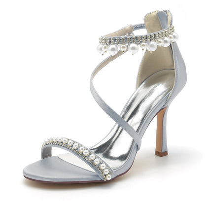Chaussures de Soirée à Talon Aiguille et Bout Ouvert En Satin de Soie pour Femmes avec Bride à la Cheville et Perles et Strass