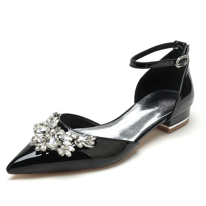 Chaussures de Mariage à Talon Plat et Bout Fermé En Cuir Verni pour Femmes avec Bride à la Cheville et Strass