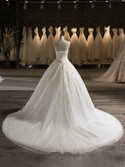 Bustier Sans Manches Tulle Broderie Avec Perles Traîne Tribunal Robe De Bal Robes De Mariée
