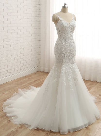 Trompette/Sirène Col en V Sans Manches Appliqués avec Perles Tulle Traîne Tribunal Robes de mariée