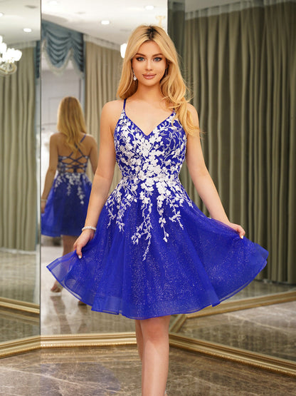 Robes courtes sans manches à bretelles spaghetti trapèze avec appliques et paillettes
