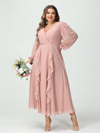 Forme Princesse Col V Manches Longues Mousseline de soie Longueur Thé Volants Grande taille Robes de demoiselle d'honneur avec Poches