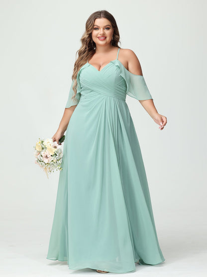 Forme Princesse Bretelles spaghetti Manches courtes Mousseline de soie Ruché Fendu sur le côté Grande taille Robes de demoiselle d'honneur avec poches