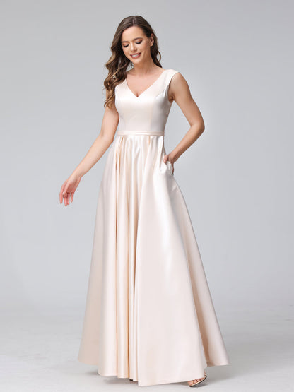A-ligne col en V sans manches longueur au sol robes de demoiselle d'honneur en satin avec poches