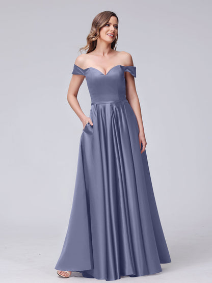 Robes longues en satin coupe trapèze, épaules dénudées, décolleté en cœur, avec poches