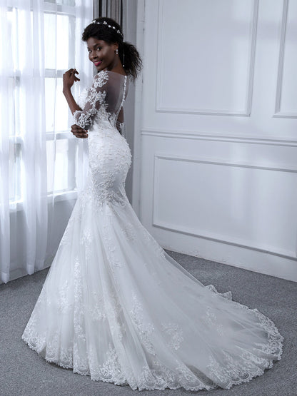 Robes de mariée sirène en tulle à manches 3/4 et col transparent avec appliques de perles