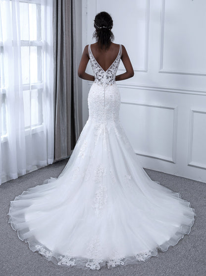 Robes de mariée sirène en tulle sans manches à col en V avec appliques de perles et paillettes