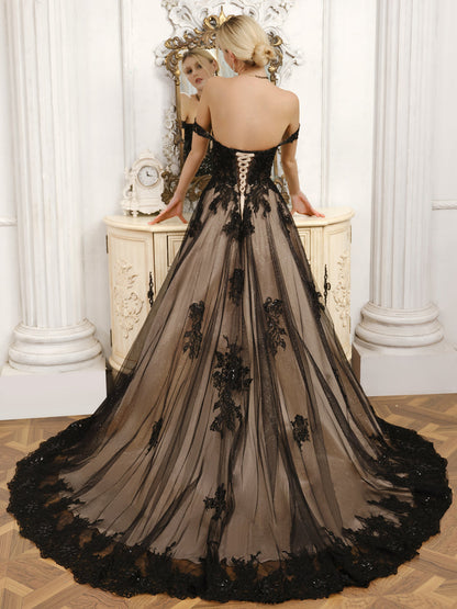 Robes de mariée robe de bal en tulle à épaules dénudées avec perles et appliques