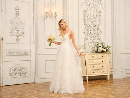 Forme Princesse Bretelles spaghetti Col en V Sans Manches Longues Robes de Mariée avec Appliques